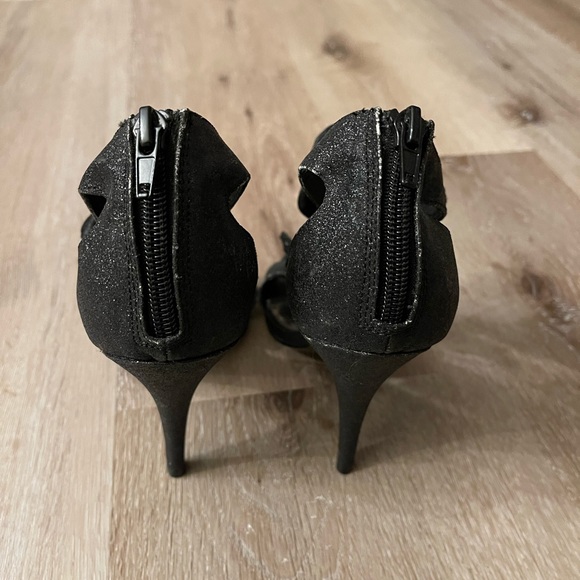 NWOB Steve Madden Luxe Open Toe Heels - Picture 6 of 8